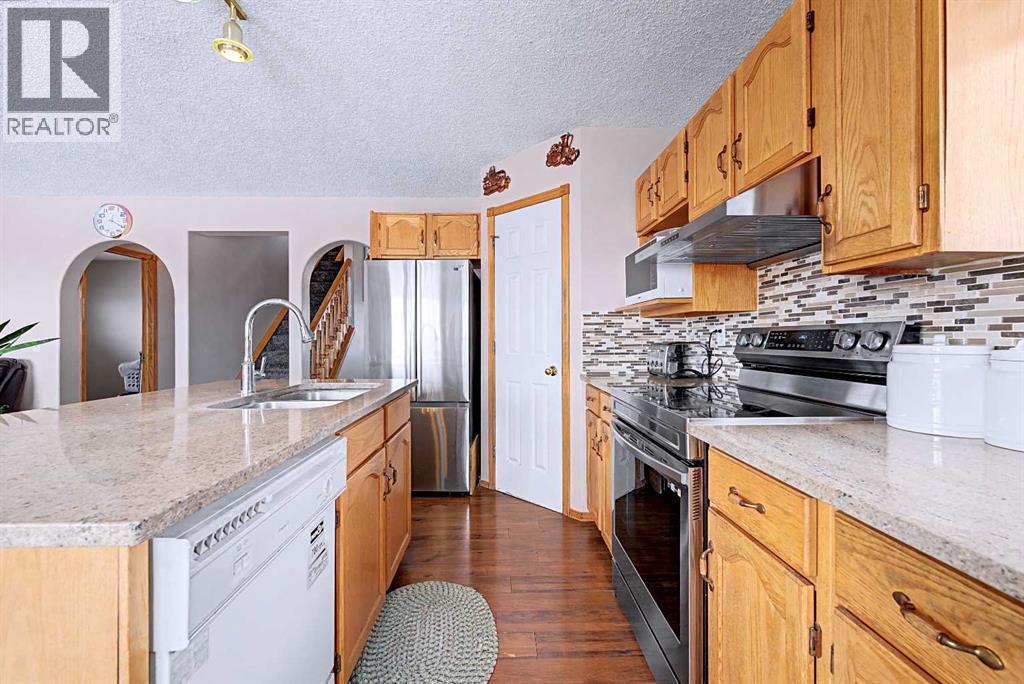 433 Coral Springs Place NE, Calgary, Alberta  T3J 3R1 - Photo 14 - A2289158