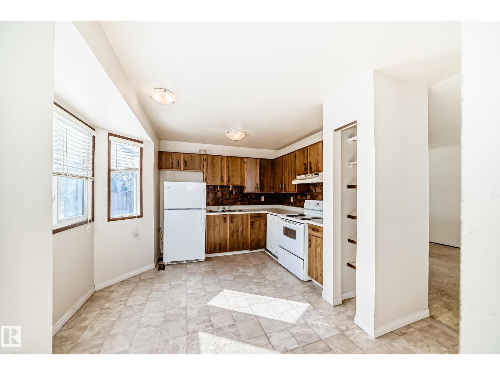 4432 33a Av Nw, Edmonton, Alberta  T6L 4W8 - Photo 6 - E4479996