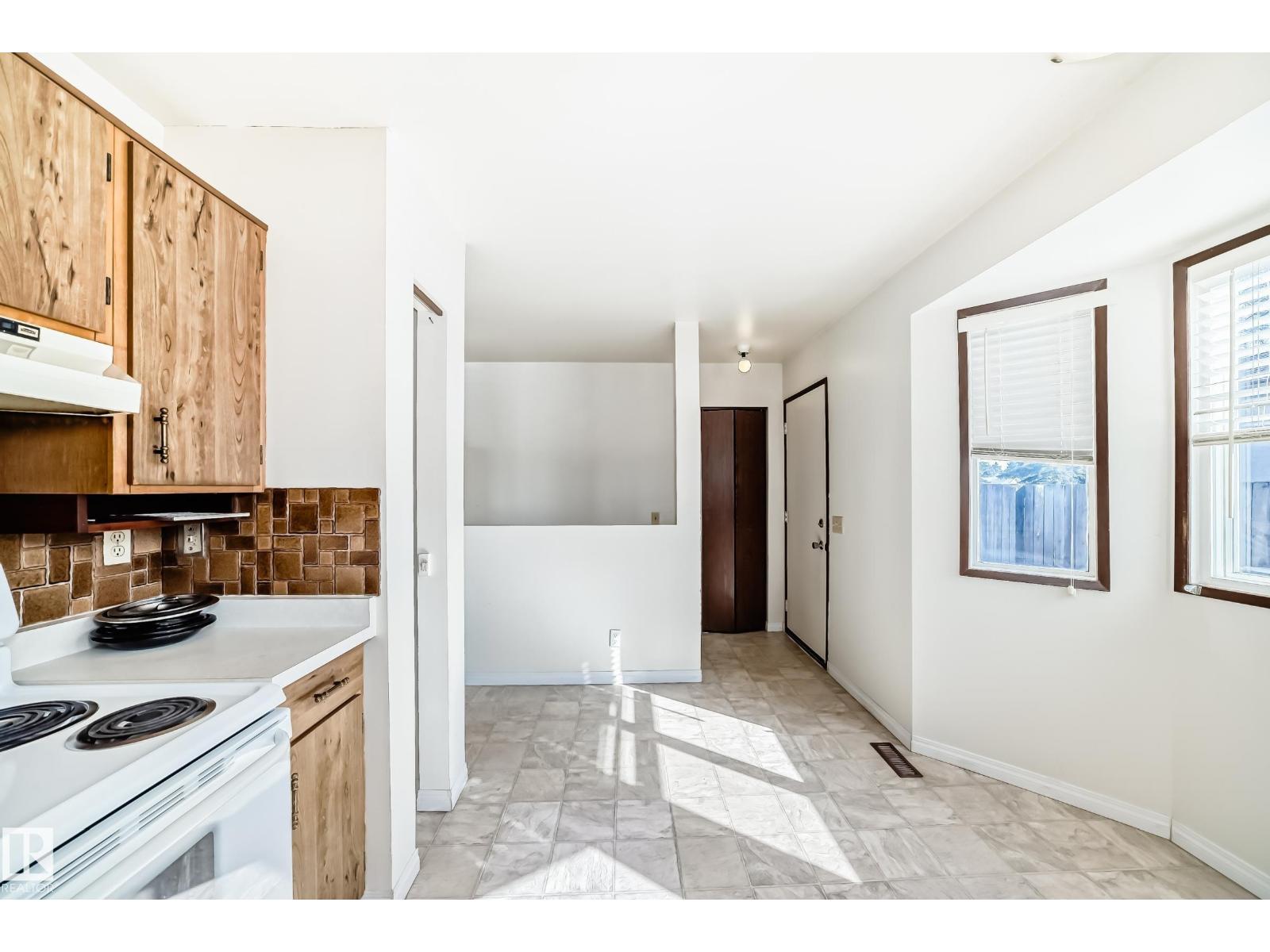 4432 33a Av Nw, Edmonton, Alberta  T6L 4W8 - Photo 9 - E4479996