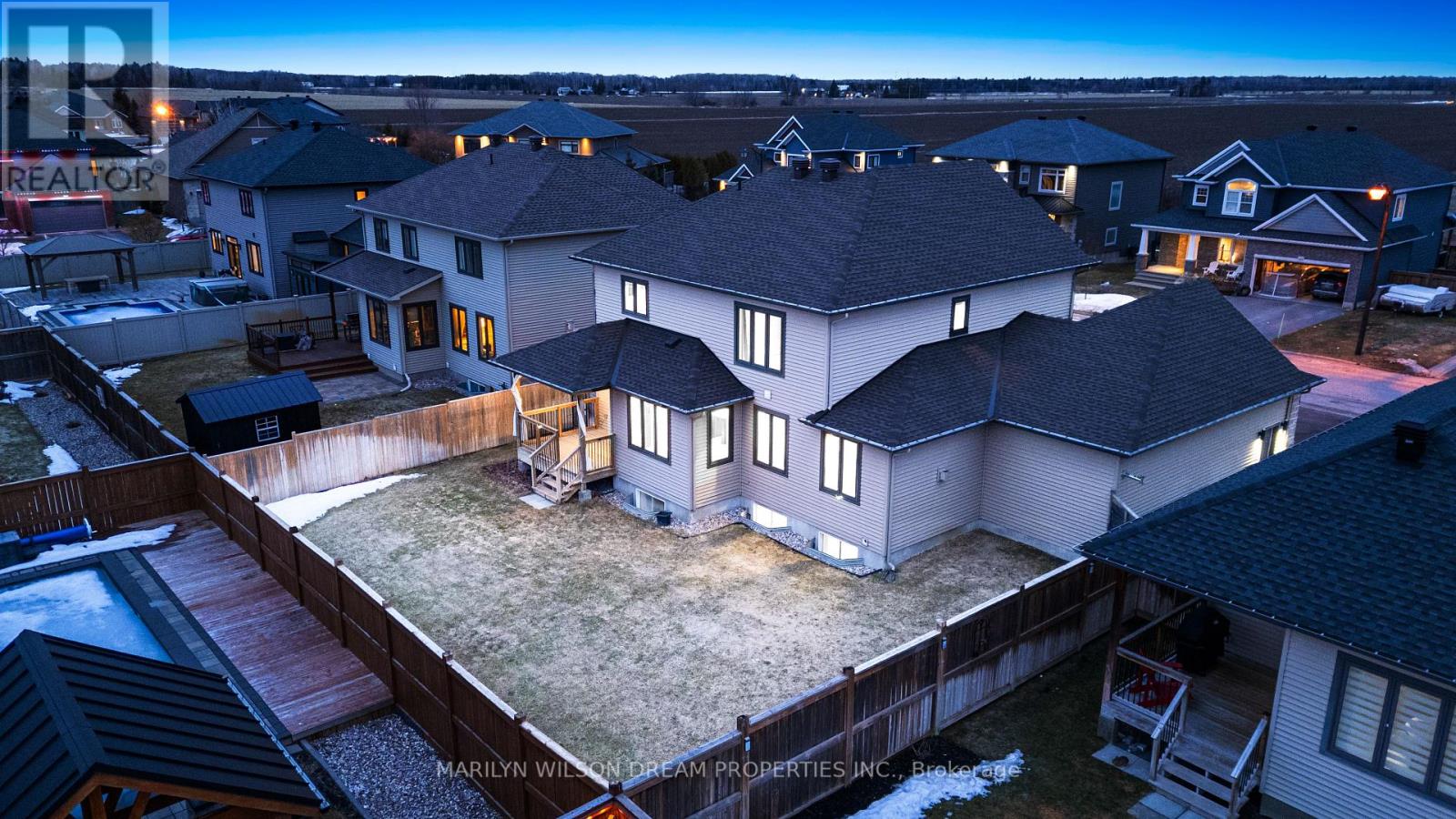 110 Talos Circle, Ottawa, Ontario  K0A 2Z0 - Photo 45 - X12944204