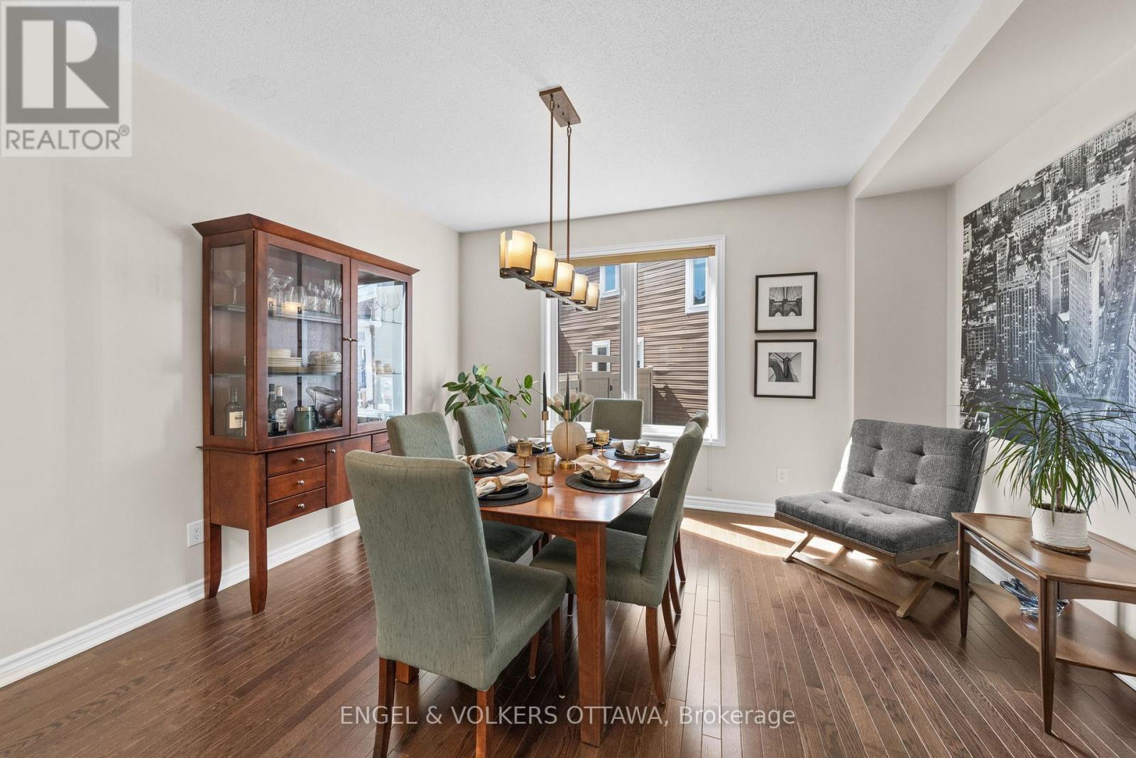 105 Pennant Avenue, Ottawa, Ontario  K2J 5X1 - Photo 3 - X12944222