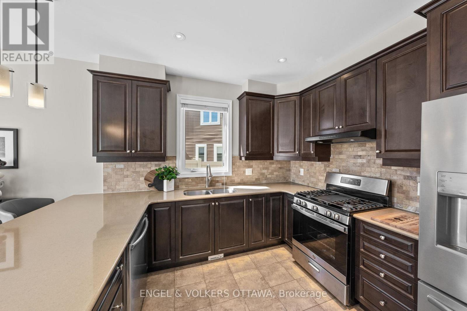 105 Pennant Avenue, Ottawa, Ontario  K2J 5X1 - Photo 7 - X12944222