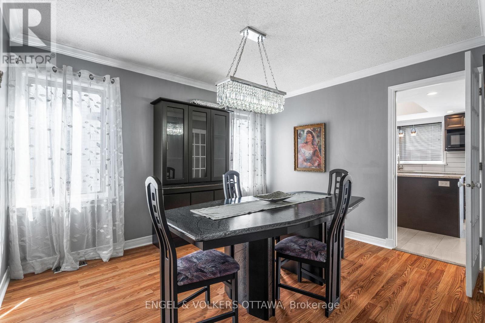 17 Hunterswood Crescent, Ottawa, Ontario  K1G 5V1 - Photo 17 - X12944398