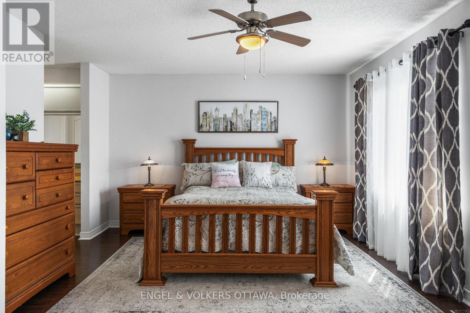 17 Hunterswood Crescent, Ottawa, Ontario  K1G 5V1 - Photo 21 - X12944398