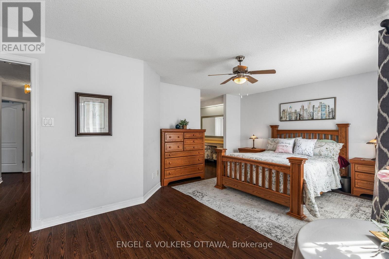 17 Hunterswood Crescent, Ottawa, Ontario  K1G 5V1 - Photo 24 - X12944398