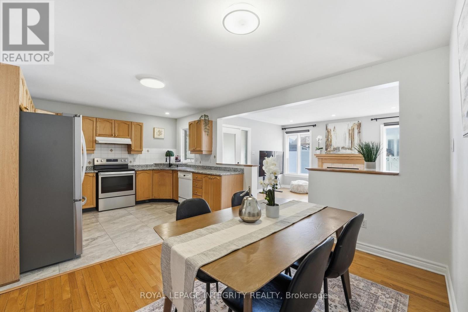 260 Deerfox Drive, Ottawa, Ontario  K2J 4Z2 - Photo 12 - X12944464