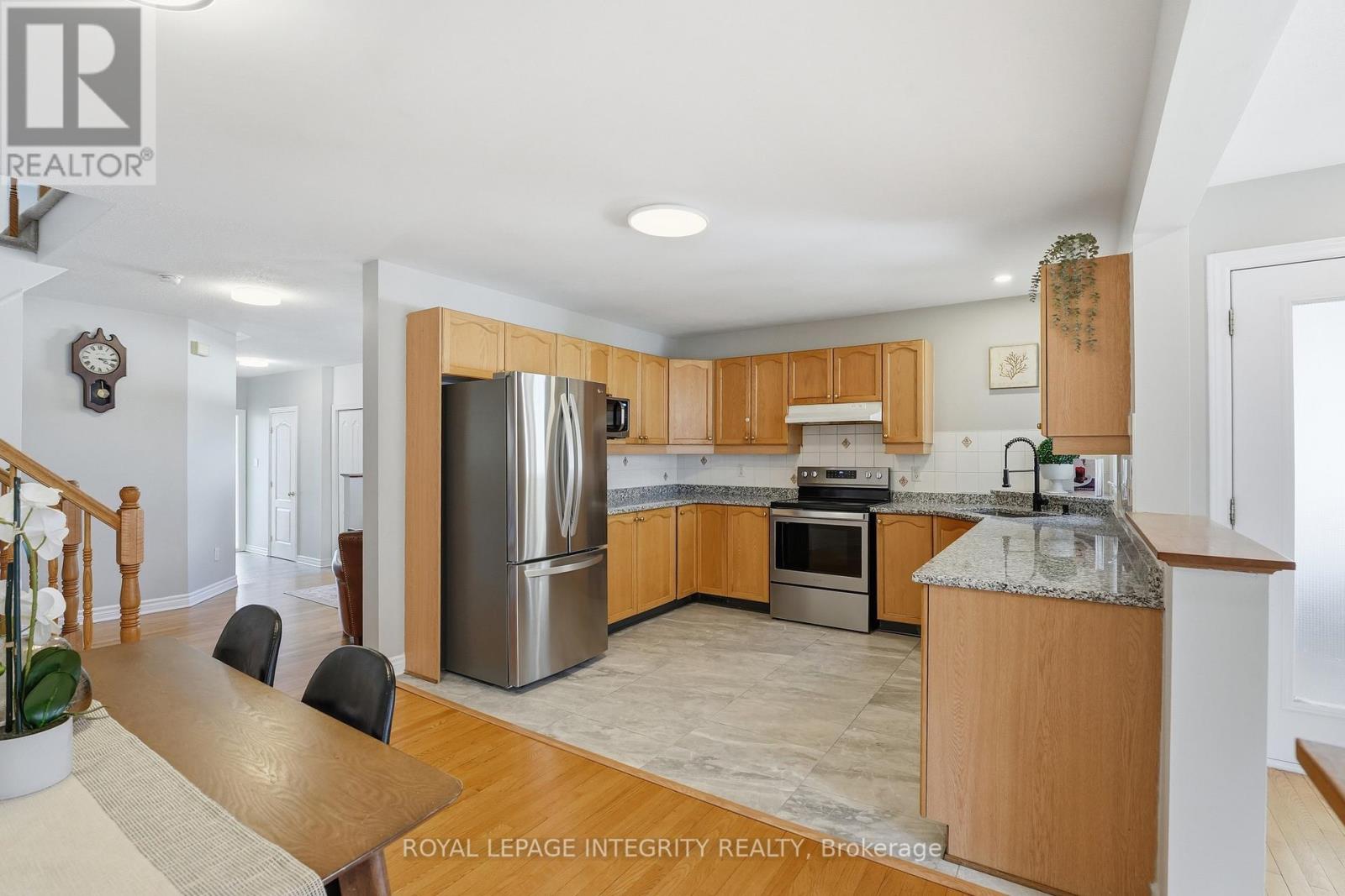 260 Deerfox Drive, Ottawa, Ontario  K2J 4Z2 - Photo 13 - X12944464