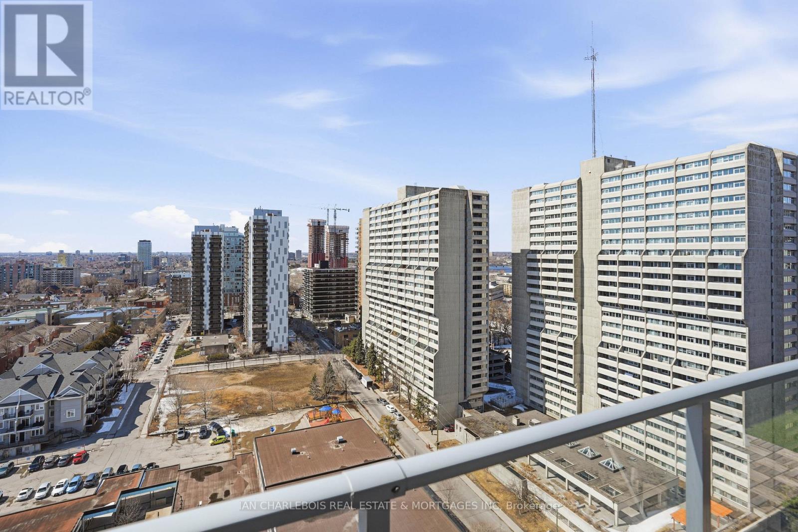 1701 - 255 Bay Street, Ottawa, Ontario  K1R 0C5 - Photo 17 - X12944510