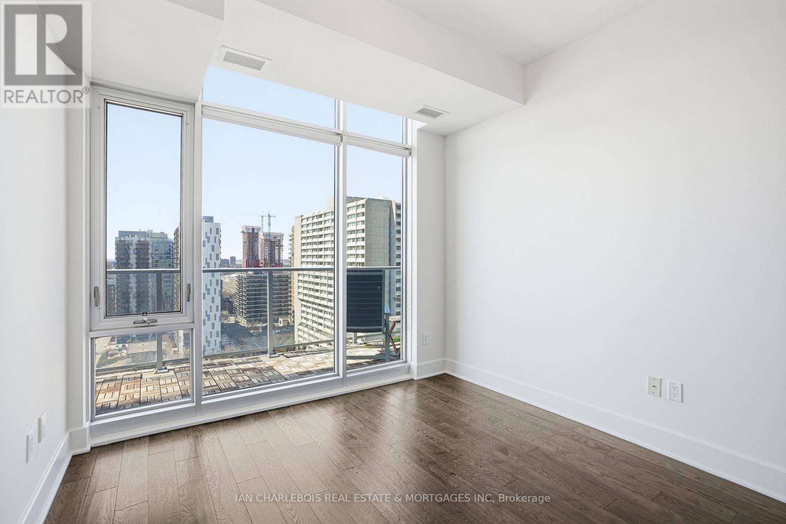 1701 - 255 Bay Street, Ottawa, Ontario  K1R 0C5 - Photo 20 - X12944510