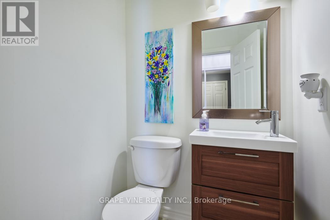 517 Overland Drive, Ottawa, Ontario  K2S 0C2 - Photo 15 - X12944622