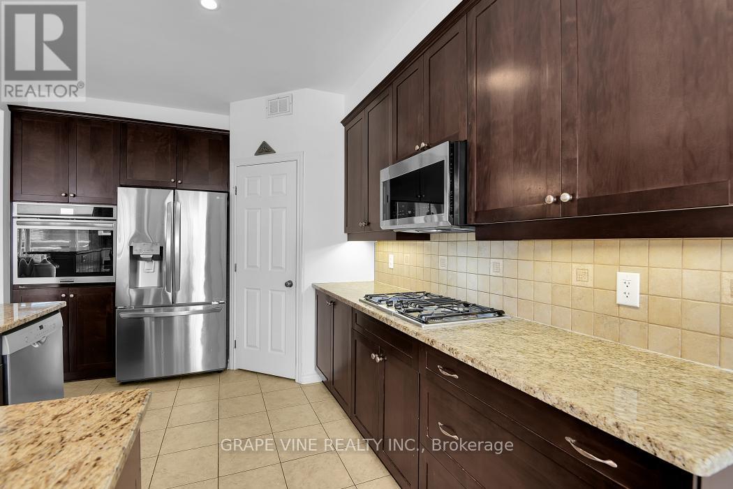 517 Overland Drive, Ottawa, Ontario  K2S 0C2 - Photo 8 - X12944622