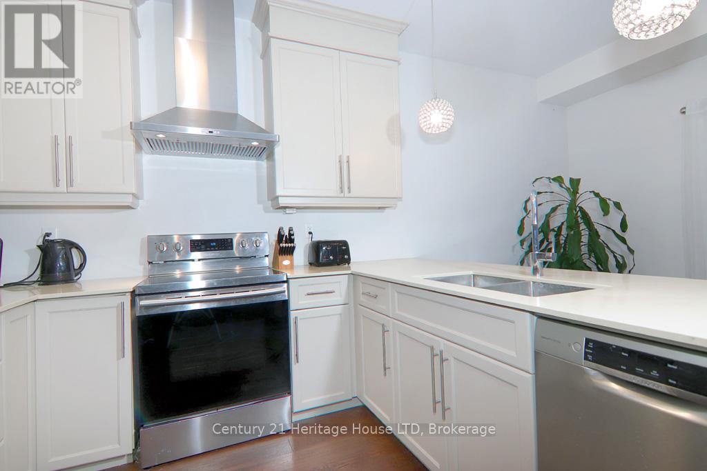 4070 Thomas Street, Lincoln, Ontario  L3J 0S5 - Photo 8 - X12944264