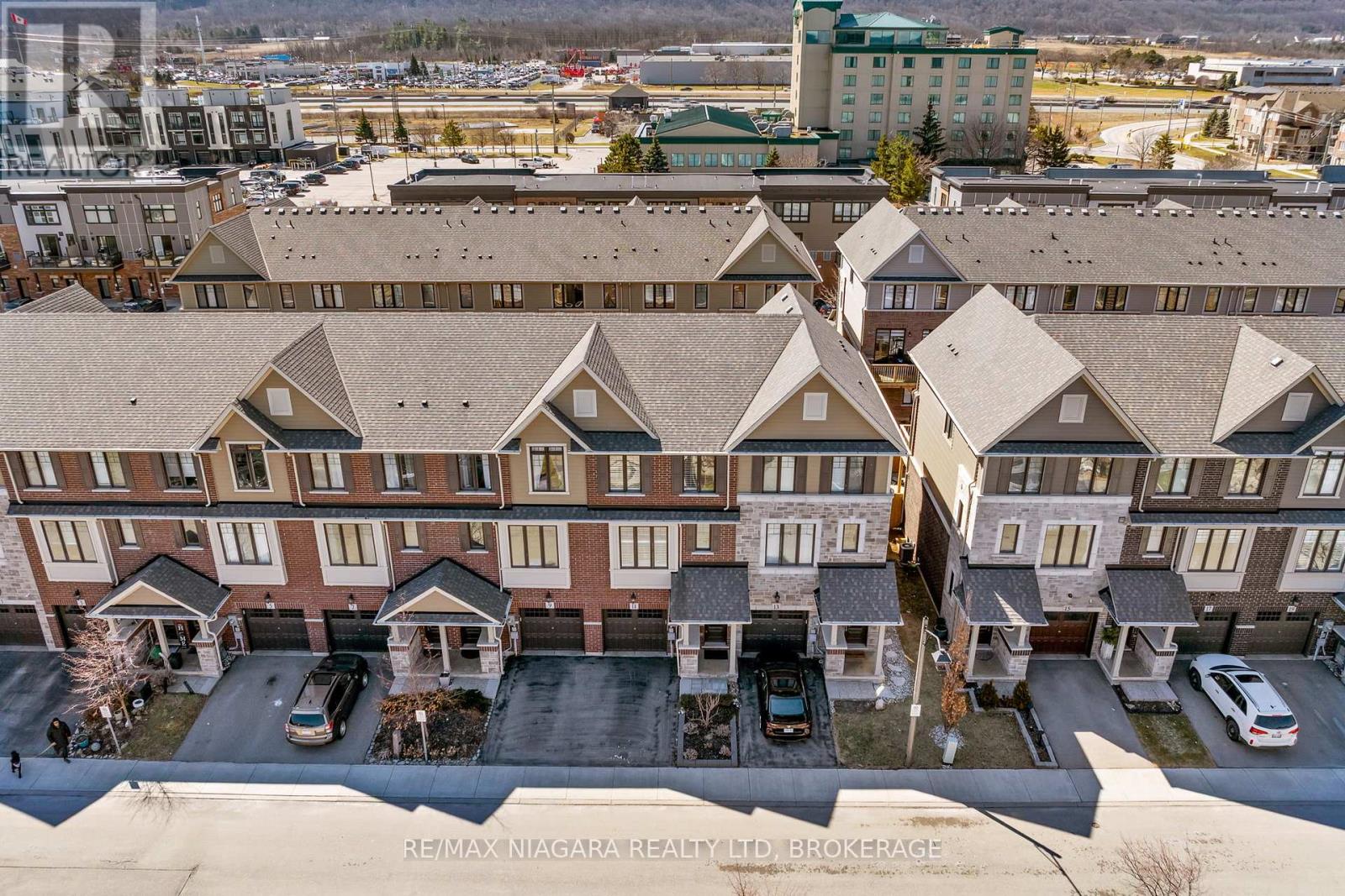 11 Walters Lane, Grimsby, Ontario  L3M 0H2 - Photo 30 - X12944282