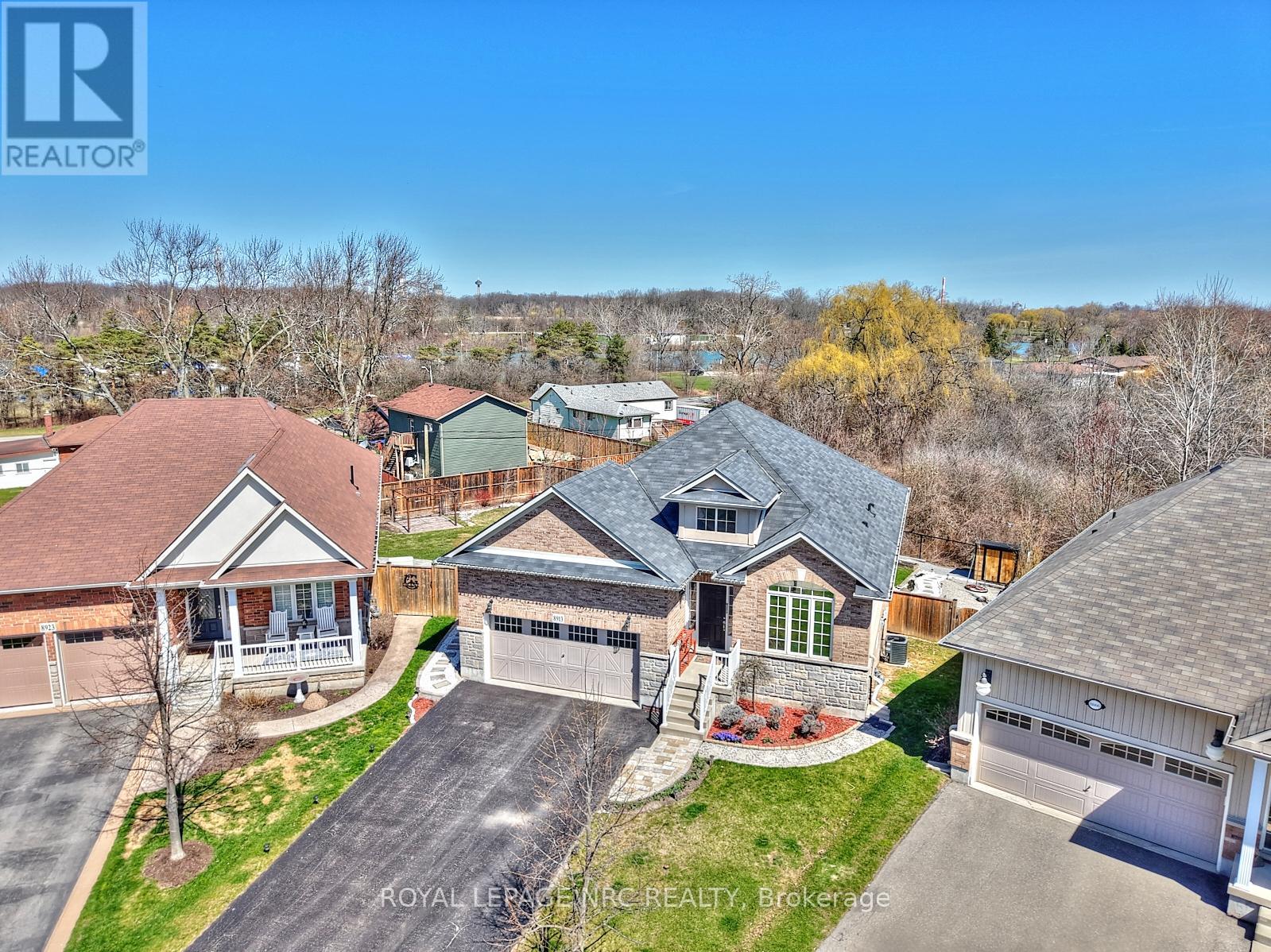 8913 Tallgrass Avenue, Niagara Falls, Ontario  L2G 0E6 - Photo 3 - X12944436