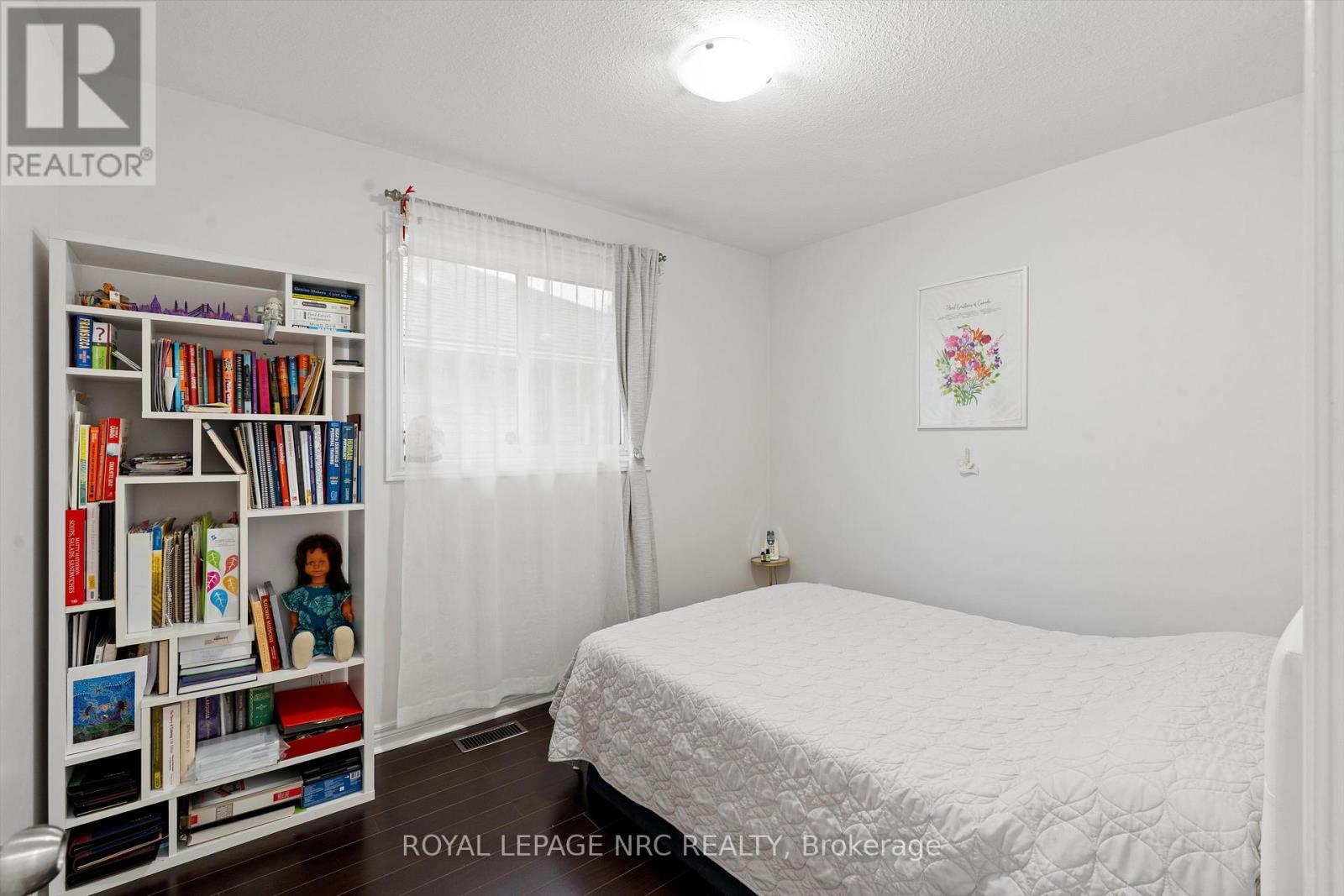 B - 393 Glendale Avenue, St. Catharines, Ontario  L2T 1C5 - Photo 16 - X12944488