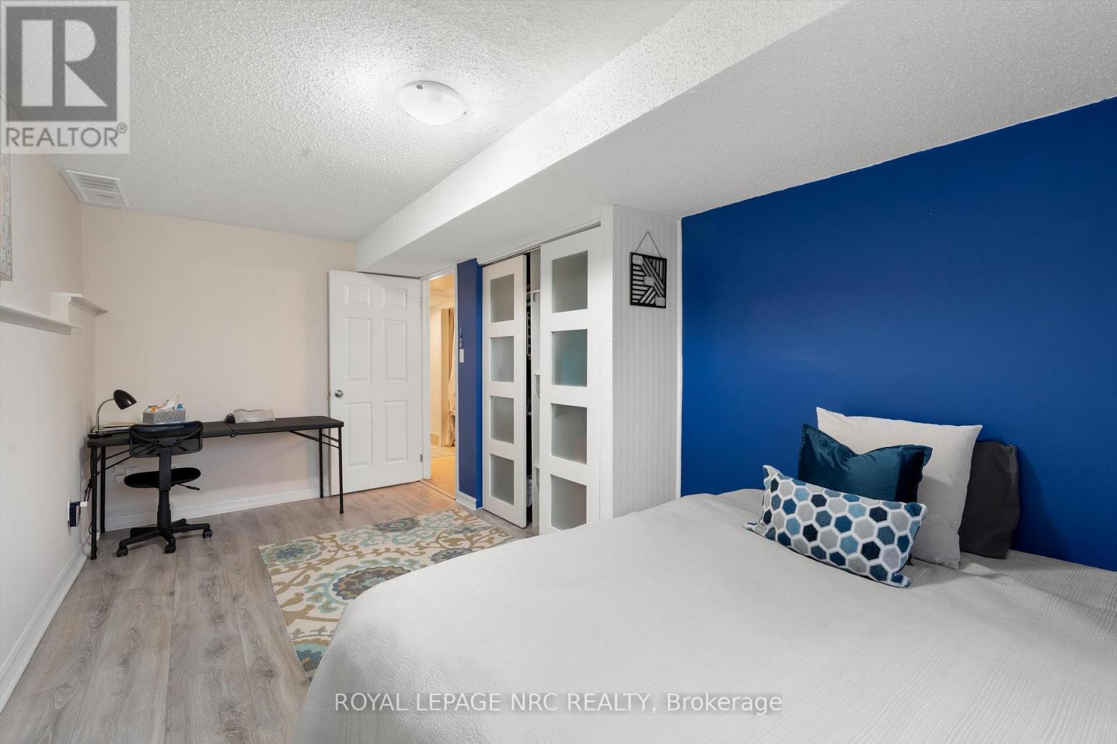 B - 393 Glendale Avenue, St. Catharines, Ontario  L2T 1C5 - Photo 23 - X12944488