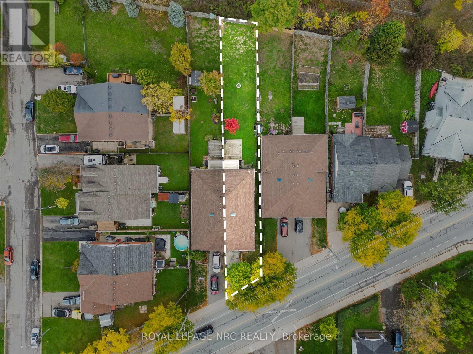 B - 393 Glendale Avenue, St. Catharines, Ontario  L2T 1C5 - Photo 38 - X12944488