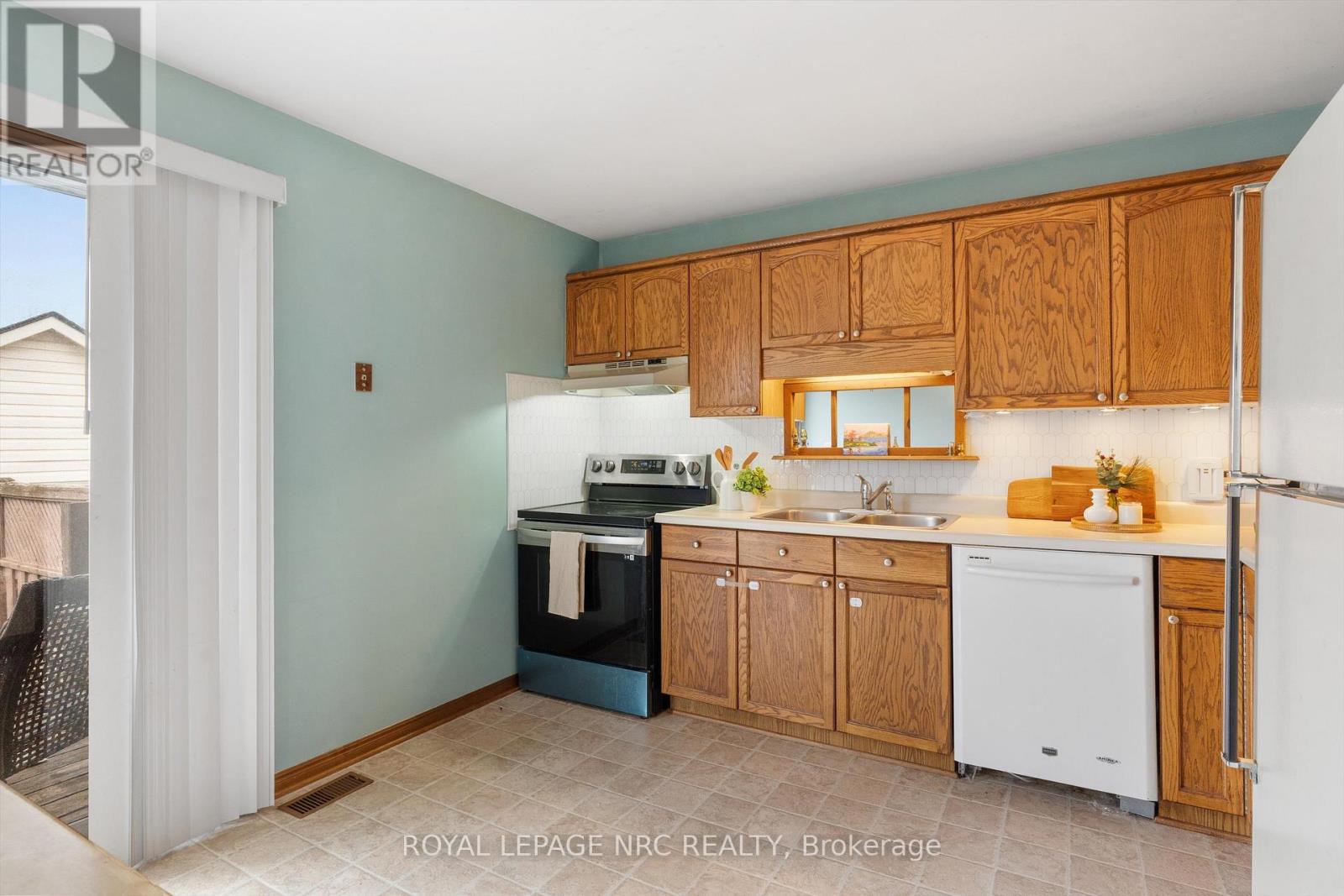 163 Pine Street S, Thorold, Ontario  L2V 3M5 - Photo 15 - X12944578