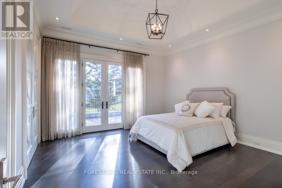 15 TUDOR GATE Toronto (Bridle Path-Sunnybrook-York Mills), ON M2L 1N3