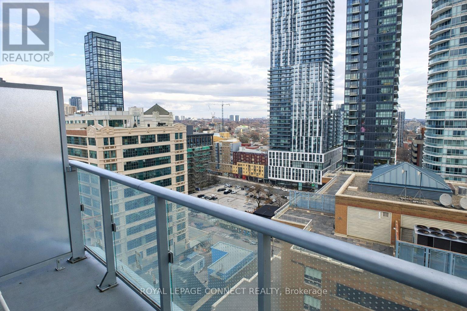 1706 - 100 Dalhousie Street, Toronto, Ontario  M5B 0C7 - Photo 6 - C12688238