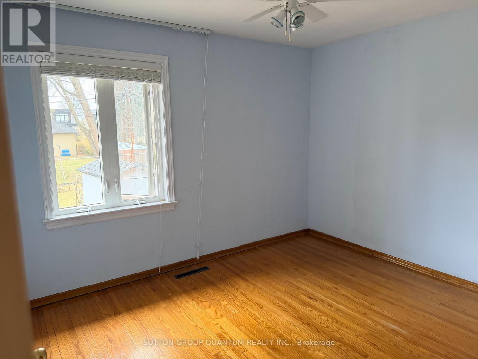 61 Forest Avenue, Mississauga, Ontario  L5G 1L3 - Photo 12 - W12887934