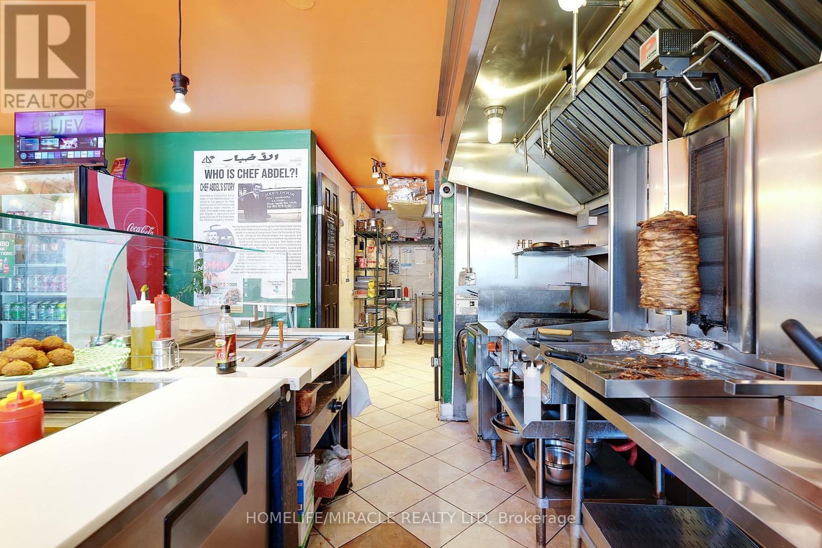 723 Lakeshore Road E, Mississauga, Ontario  L5G 1J7 - Photo 10 - W12777728