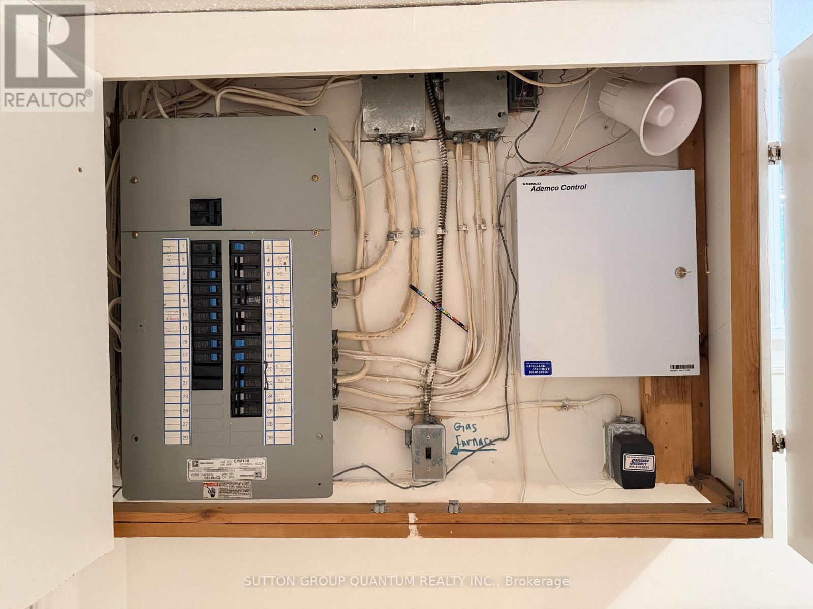 61 Forest Avenue, Mississauga, Ontario  L5G 1L3 - Photo 23 - W12887934