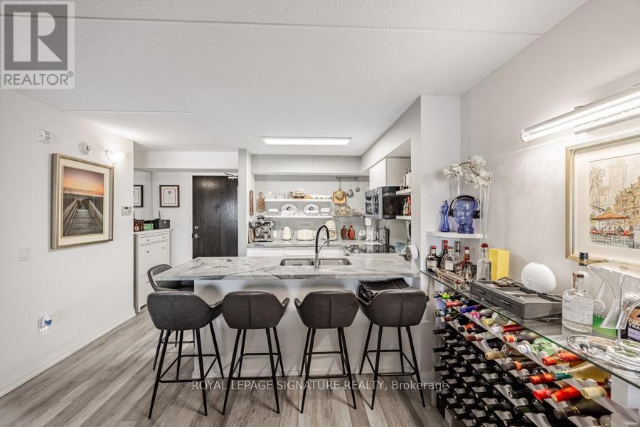 316 - 30 Via Rosedale, Brampton, Ontario  L6R 3Z9 - Photo 6 - W12903544