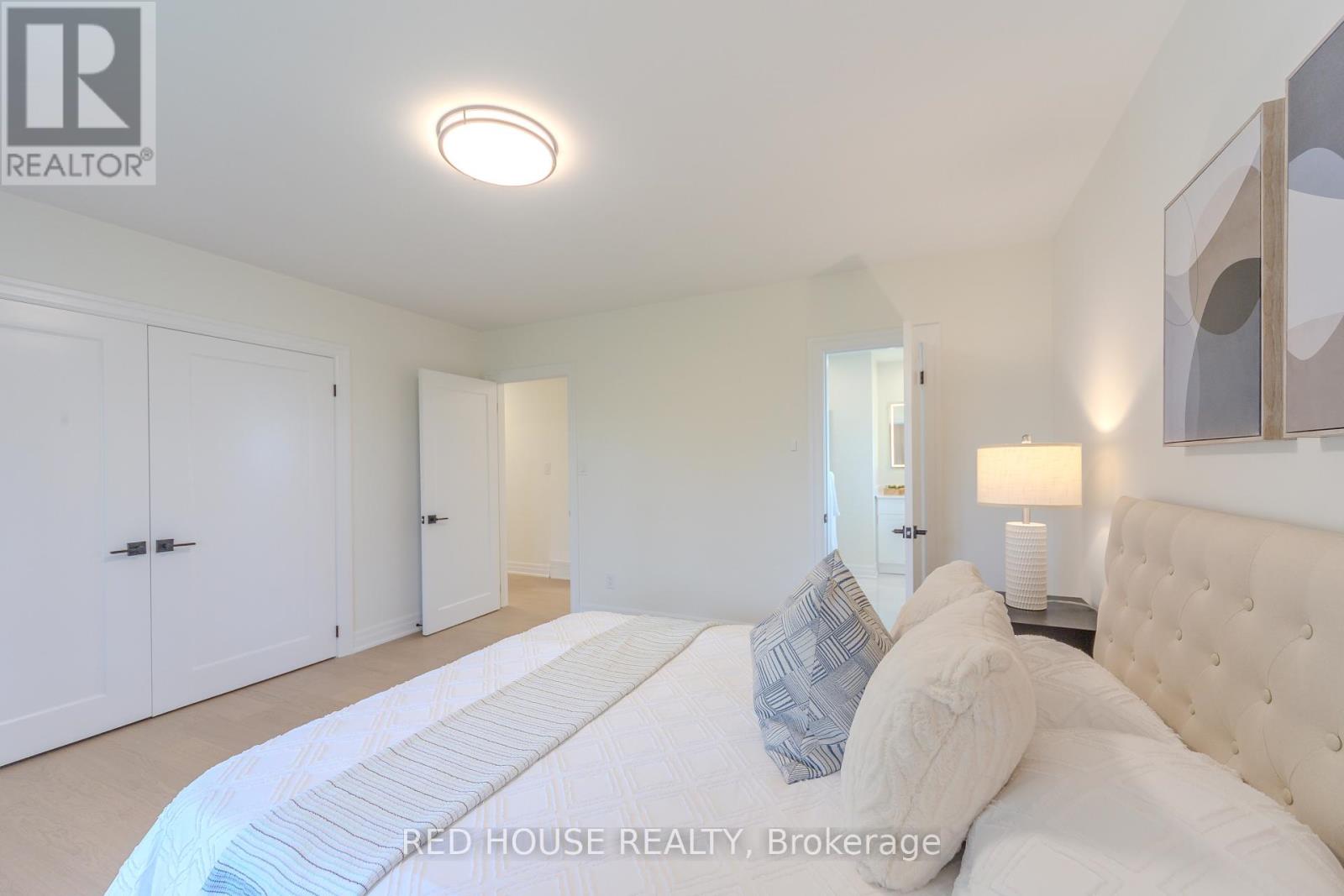 1253 Melton Drive, Mississauga, Ontario  L4Y 1L6 - Photo 26 - W12915064