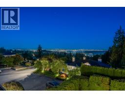1595 TYROL COURT, West Vancouver, British Columbia