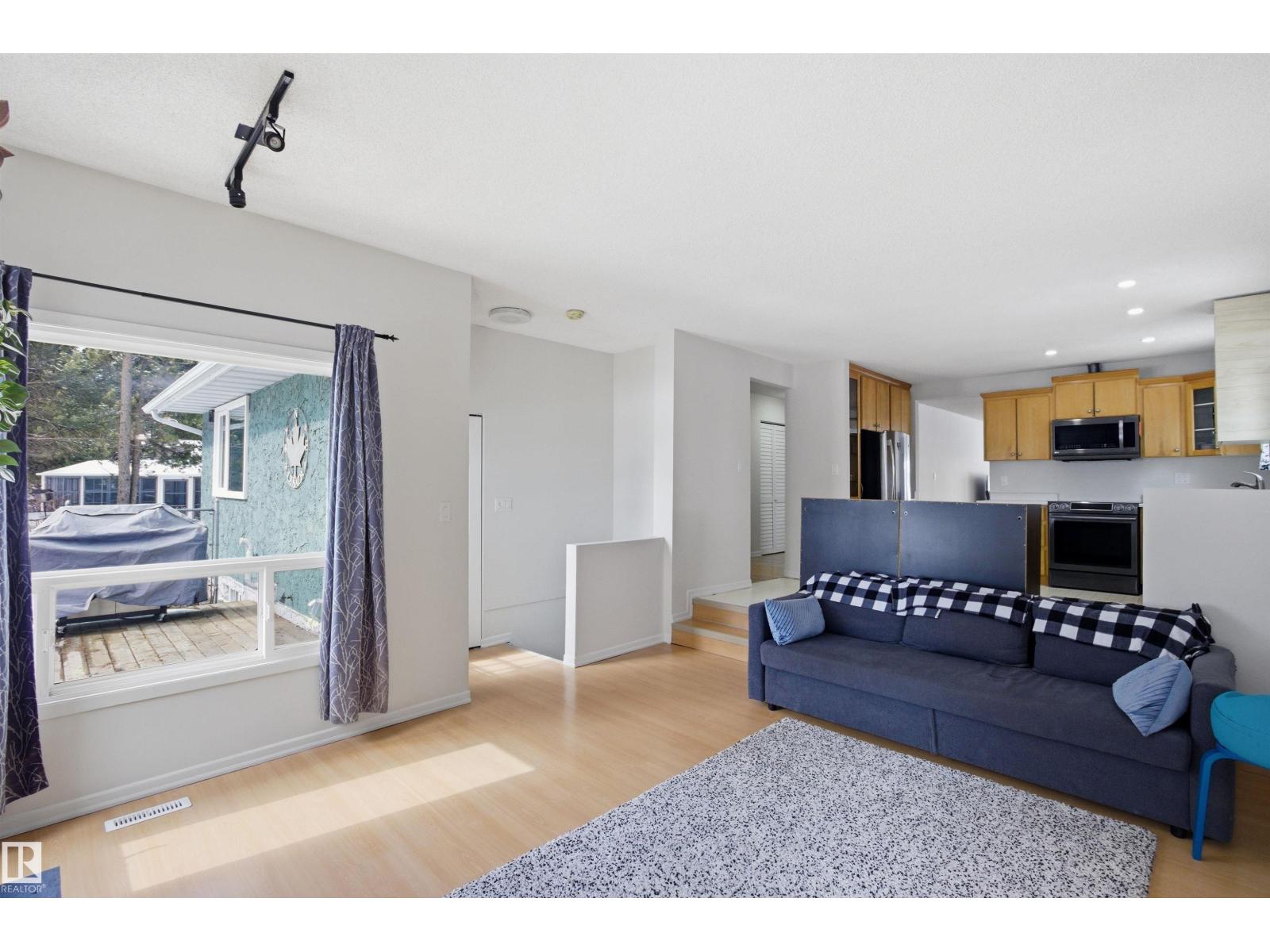 4203 52 Av, Beaumont, Alberta  T4X 1J4 - Photo 17 - E4480004