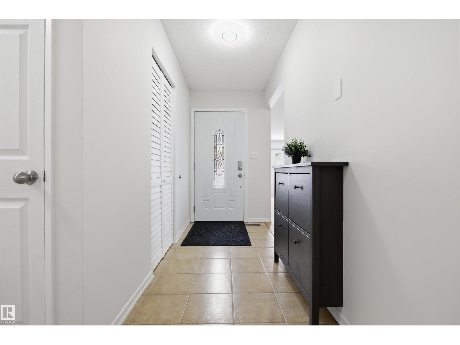 4203 52 Av, Beaumont, Alberta  T4X 1J4 - Photo 3 - E4480004