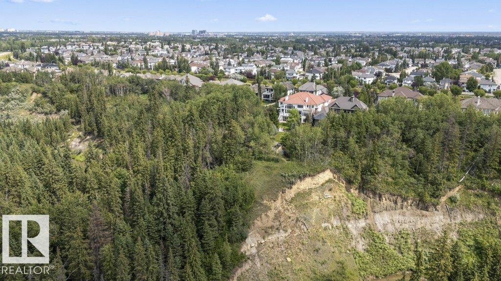 1128 119 St Nw, Edmonton, Alberta  T6J 7H7 - Photo 10 - E4480008