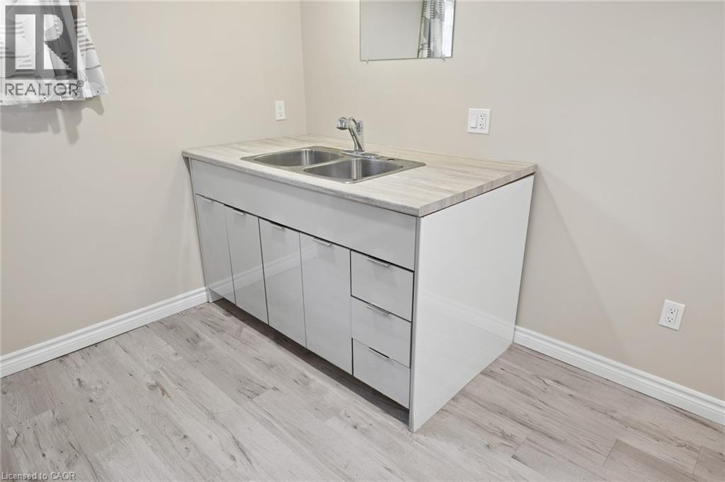 492 Ephraim Street, Kitchener, Ontario  N2B 2C6 - Photo 29 - 40816188