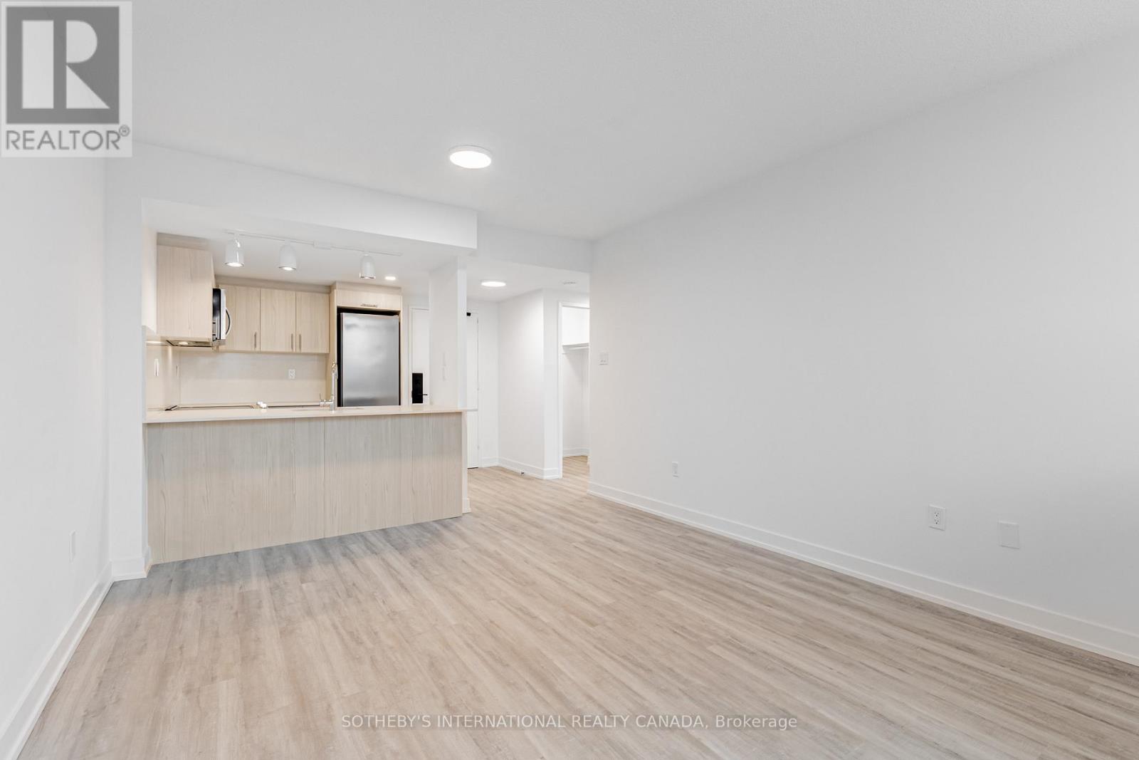 1112 - 191 Sherbourne Street, Toronto, Ontario  M5A 3X1 - Photo 4 - C12944174