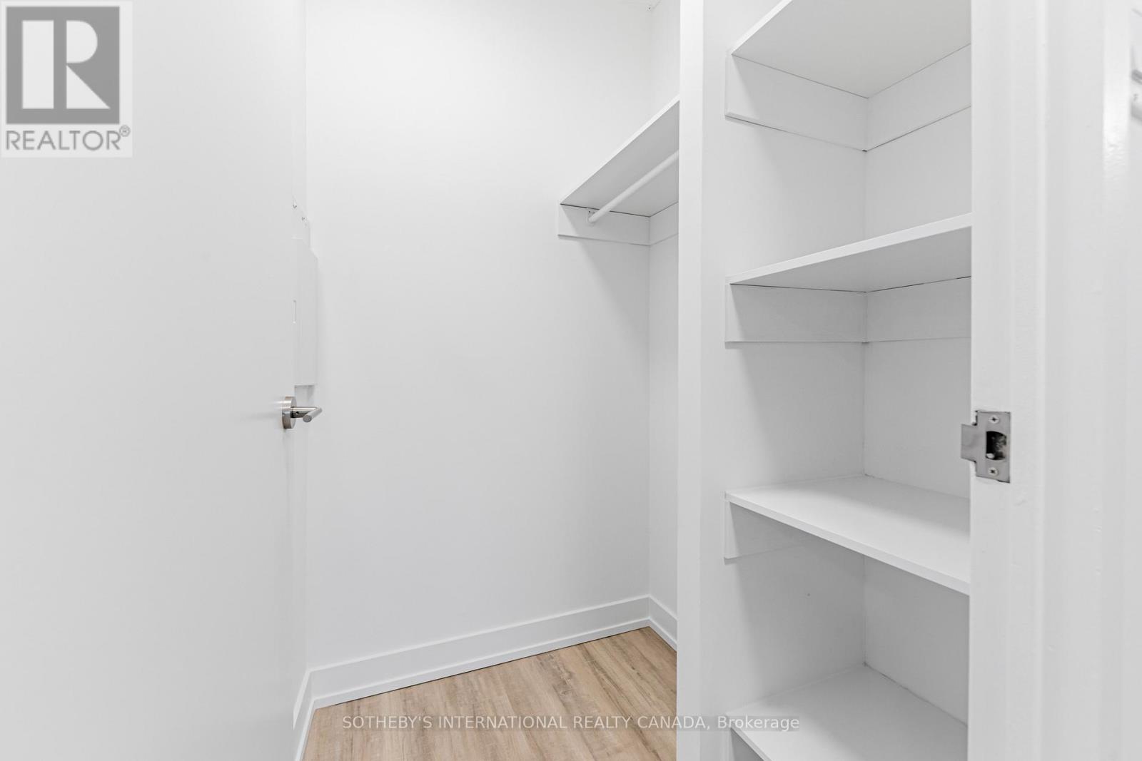 1112 - 191 Sherbourne Street, Toronto, Ontario  M5A 3X1 - Photo 5 - C12944174