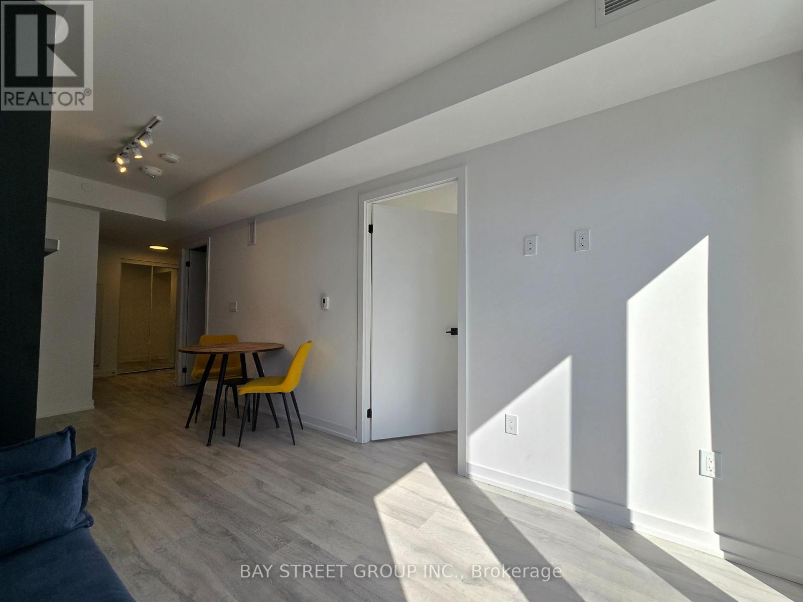 1304 - 2 Augusta Avenue, Toronto, Ontario  M5V 0T3 - Photo 14 - C12944180