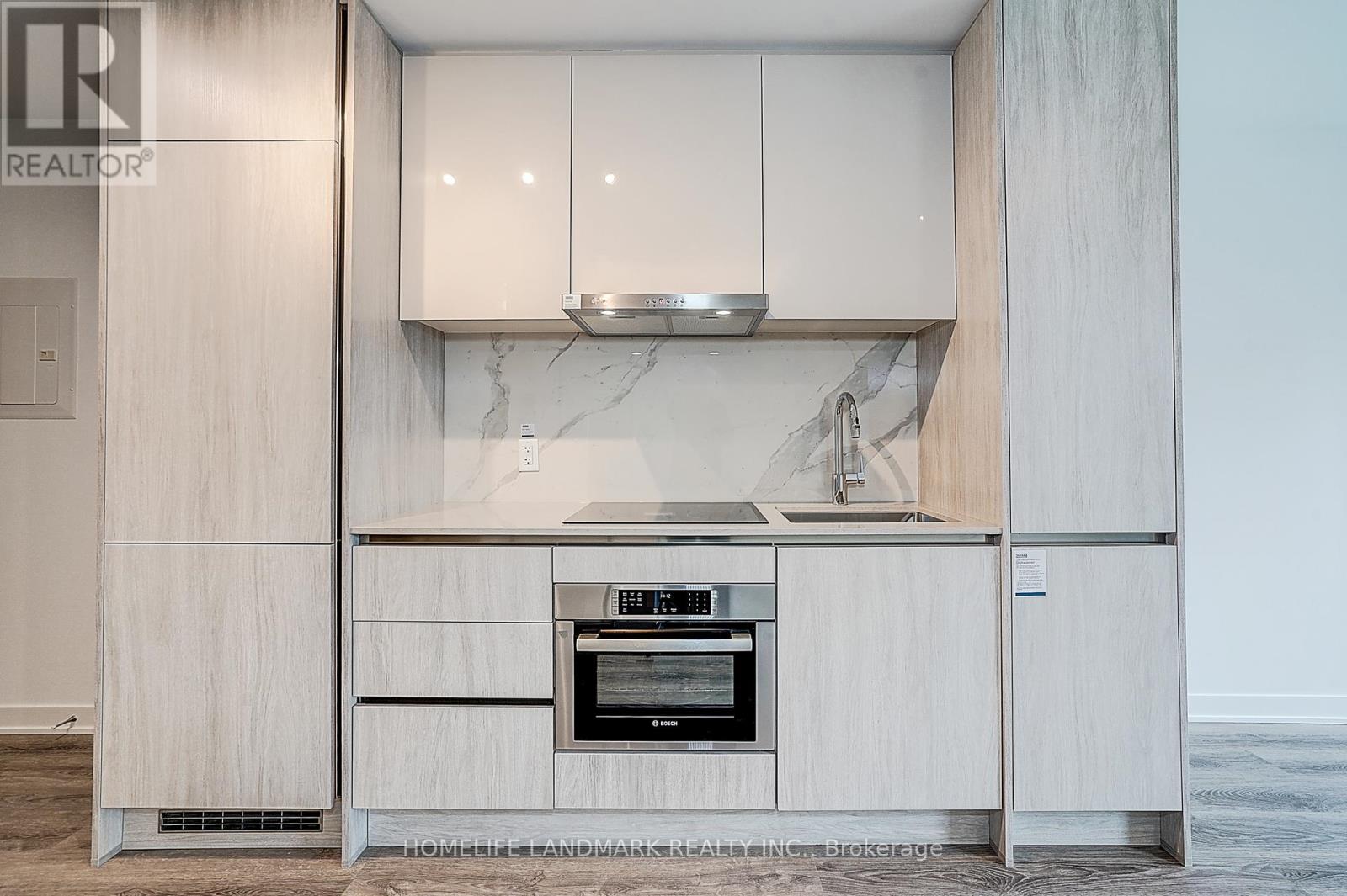 3011 - 180 Front Street E, Toronto, Ontario  M5A 0K9 - Photo 11 - C12944194