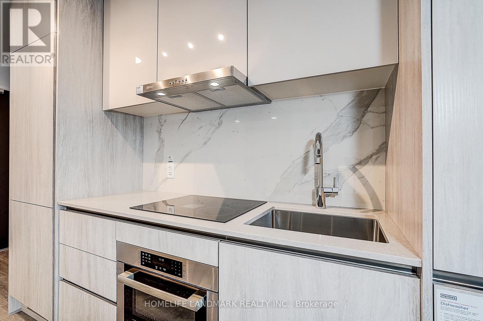 3011 - 180 Front Street E, Toronto, Ontario  M5A 0K9 - Photo 13 - C12944194