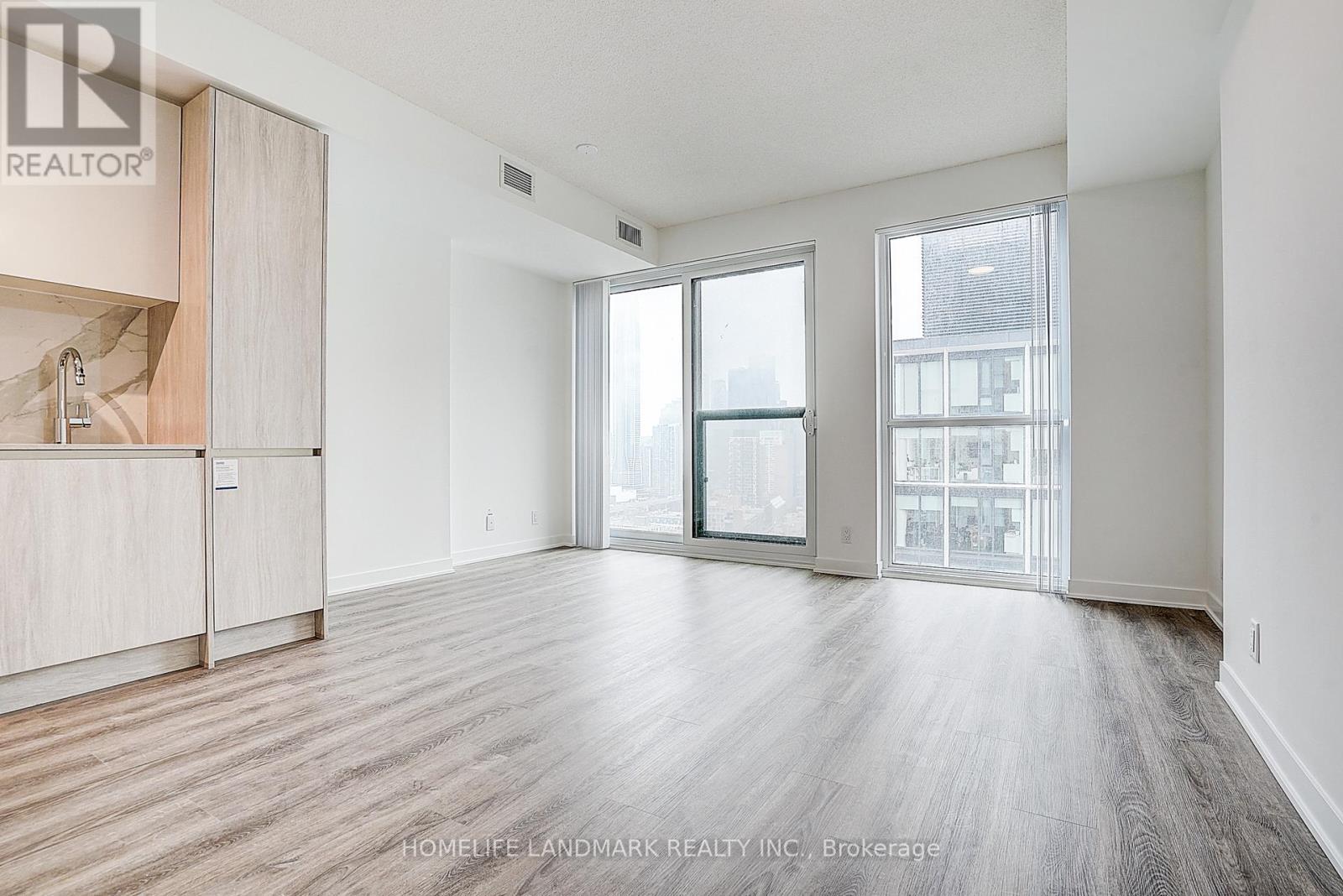 3011 - 180 Front Street E, Toronto, Ontario  M5A 0K9 - Photo 16 - C12944194