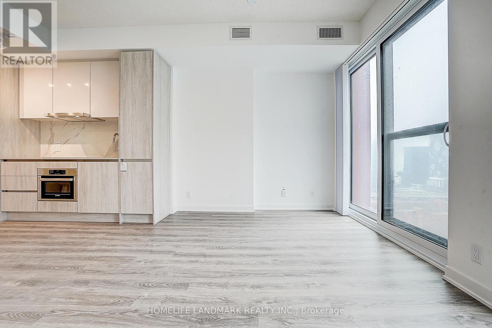 3011 - 180 Front Street E, Toronto, Ontario  M5A 0K9 - Photo 17 - C12944194