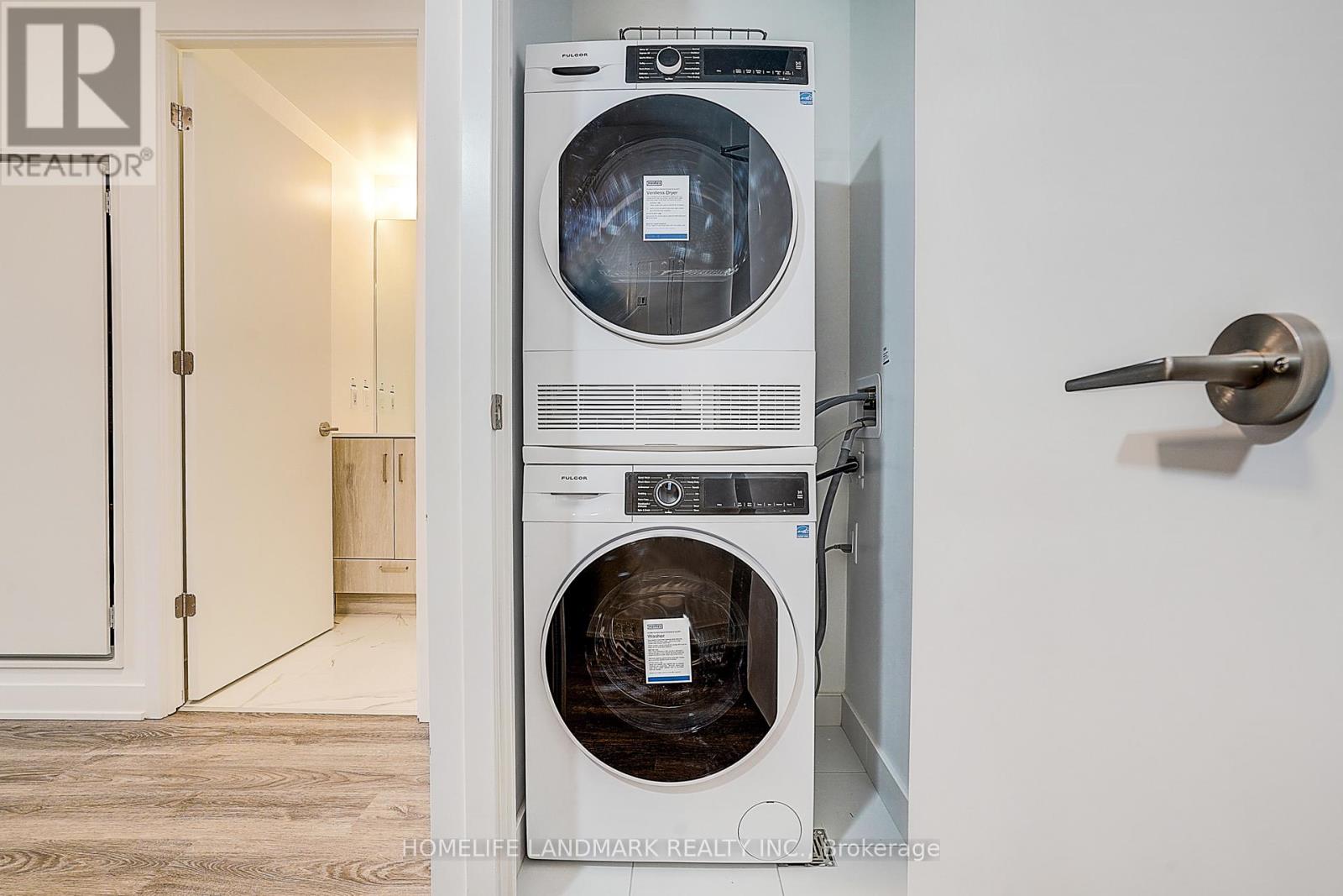 3011 - 180 Front Street E, Toronto, Ontario  M5A 0K9 - Photo 22 - C12944194