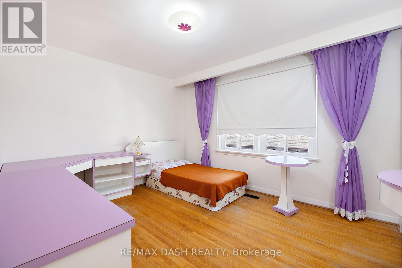 48 Russfax Drive, Toronto, Ontario  M2R 3B1 - Photo 20 - C12944238