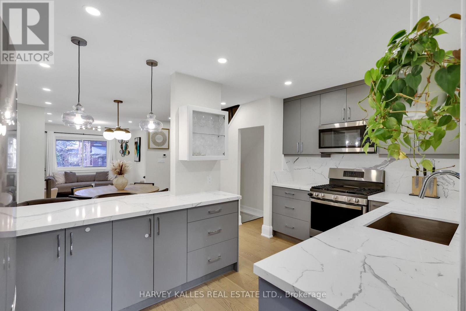 99 Atlas Avenue, Toronto, Ontario  M6C 3P2 - Photo 16 - C12944272