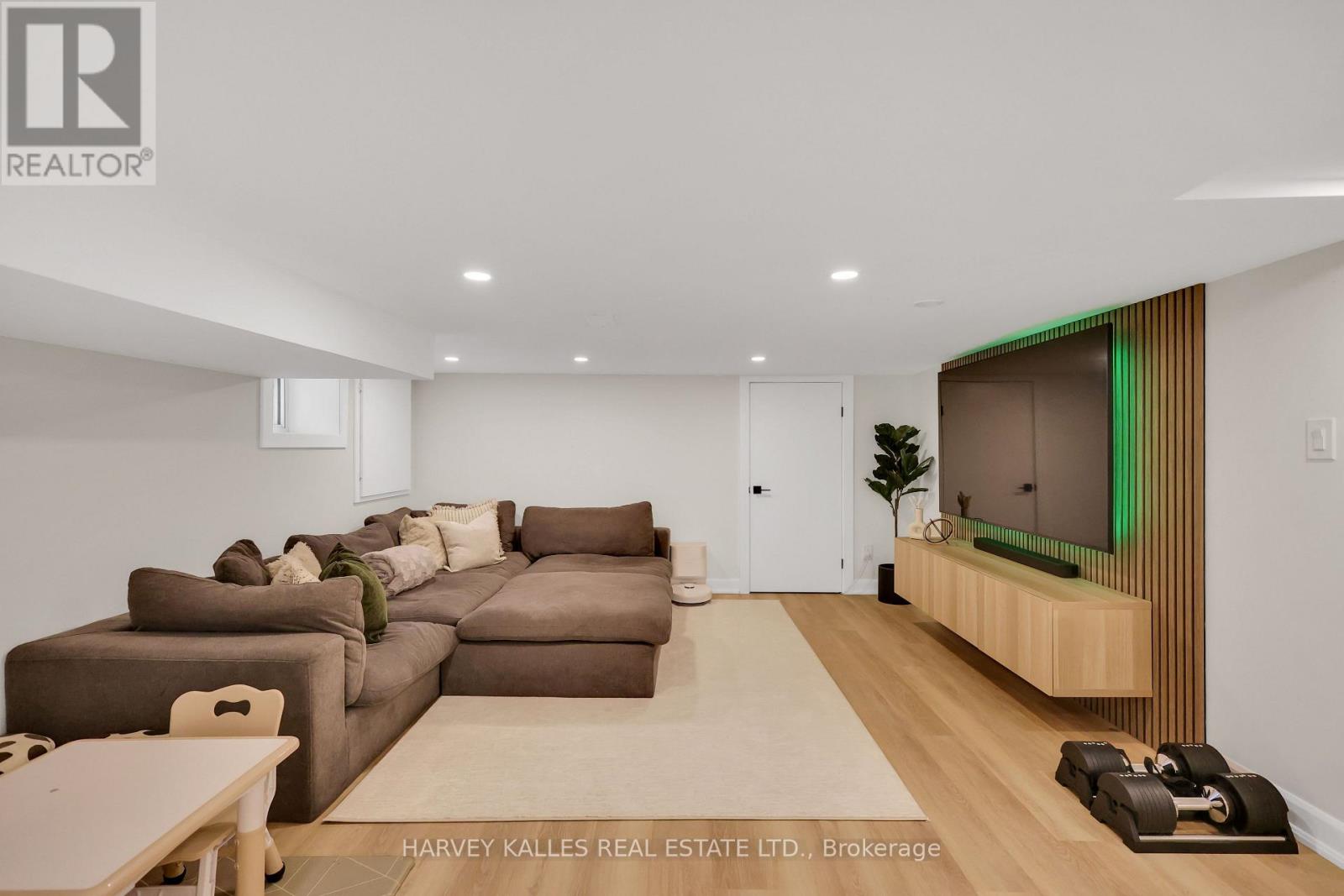 99 Atlas Avenue, Toronto, Ontario  M6C 3P2 - Photo 27 - C12944272