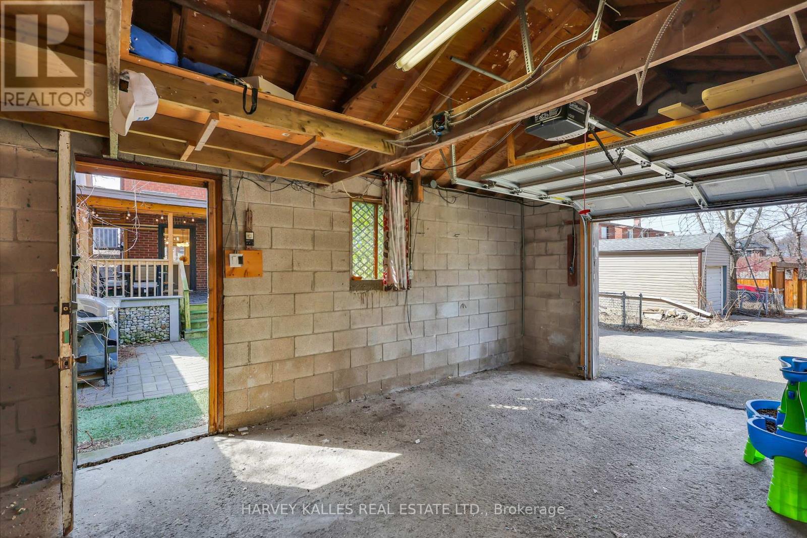 99 Atlas Avenue, Toronto, Ontario  M6C 3P2 - Photo 39 - C12944272