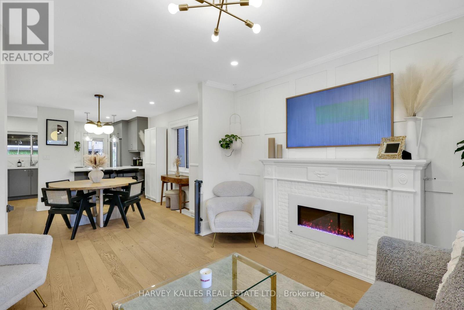 99 Atlas Avenue, Toronto, Ontario  M6C 3P2 - Photo 7 - C12944272