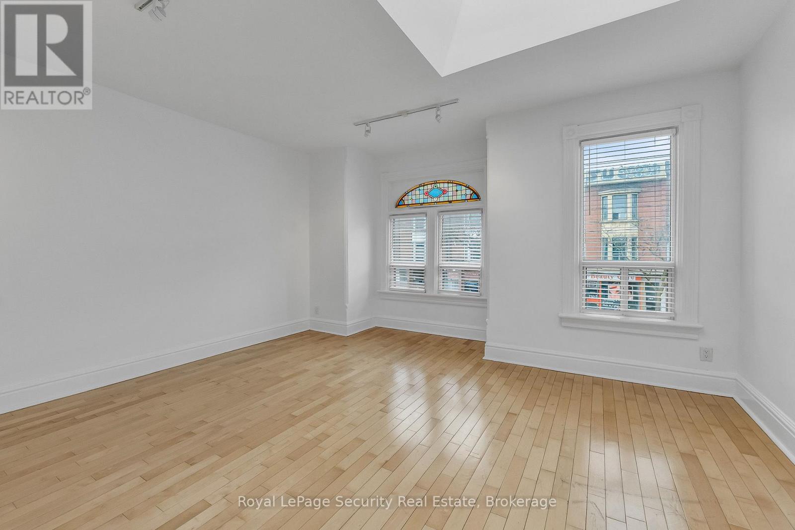 2nd Floor - 1115 College Street, Toronto, Ontario  M6H 1B5 - Photo 20 - C12944332