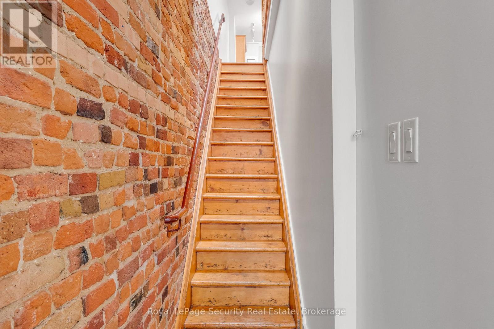 2nd Floor - 1115 College Street, Toronto, Ontario  M6H 1B5 - Photo 3 - C12944332