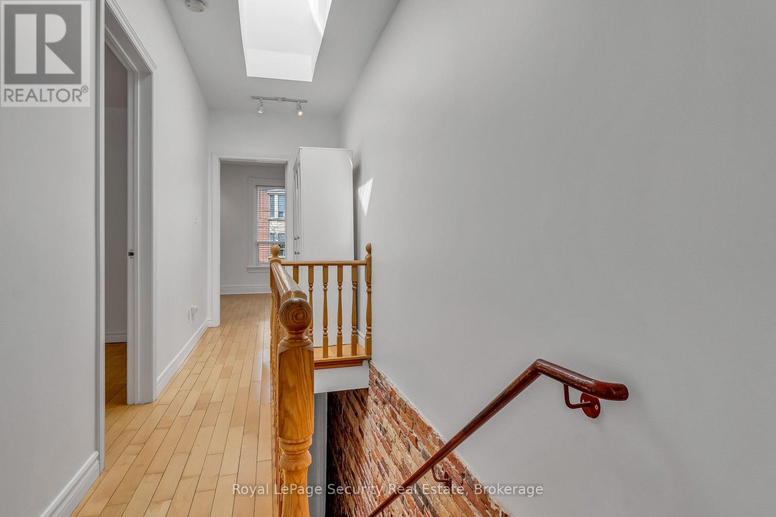 2nd Floor - 1115 College Street, Toronto, Ontario  M6H 1B5 - Photo 4 - C12944332